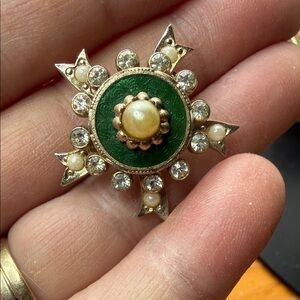 Elegant Vintage Coro Green and Gold Brooch